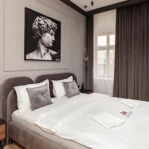 Leogrand On Svobody Avenue 43 Львов